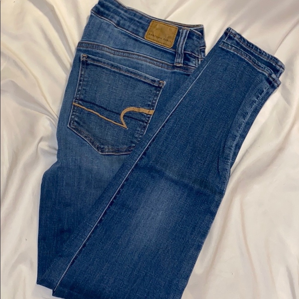 AE Skinny Blue Jeans
